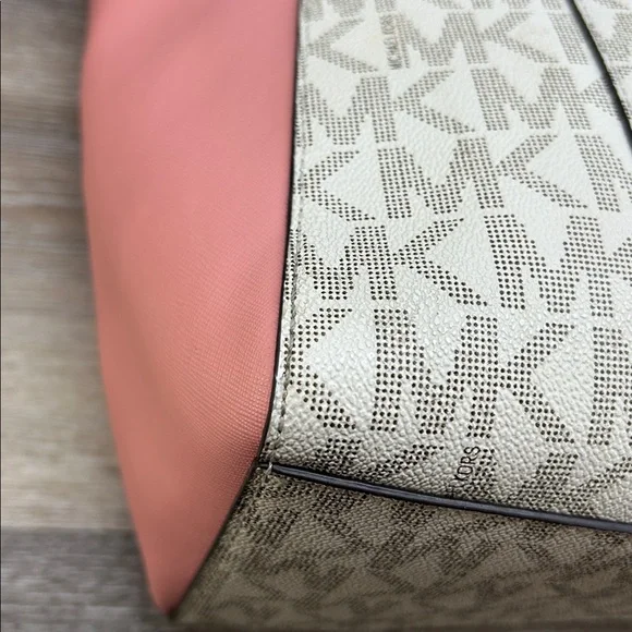 Michael Kors Pink and Beige Tote Bag - Picture 10 of 15